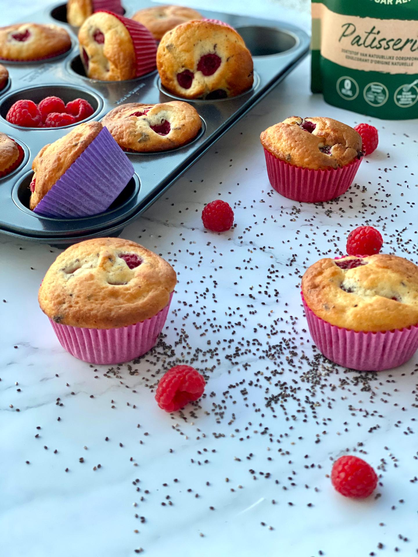 Muffins met pure chocolade en frambozen